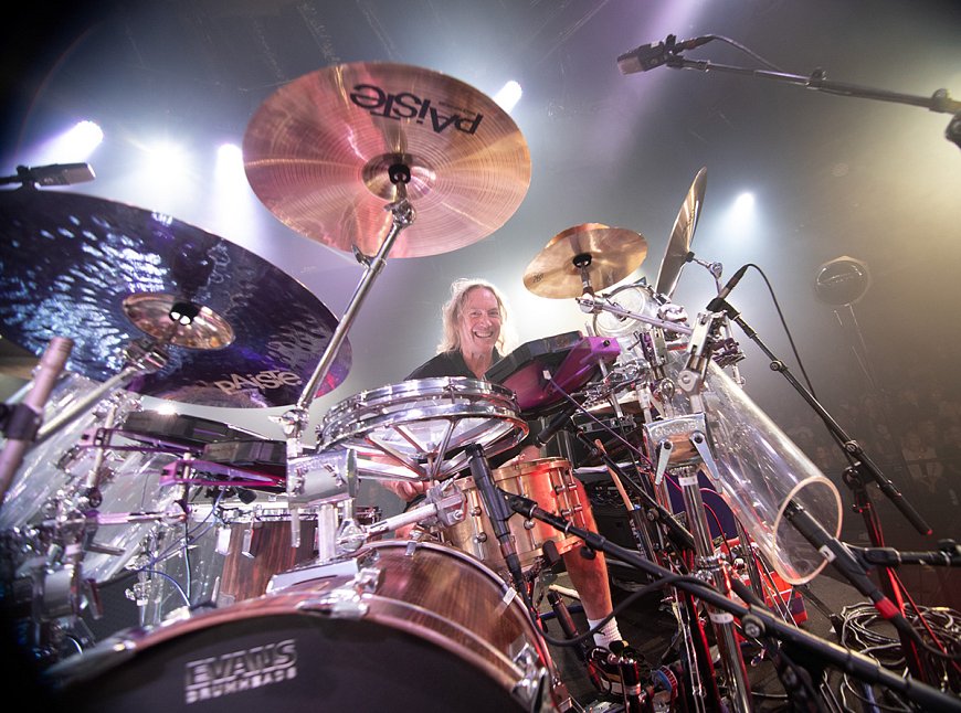 Danny Carey playing drums